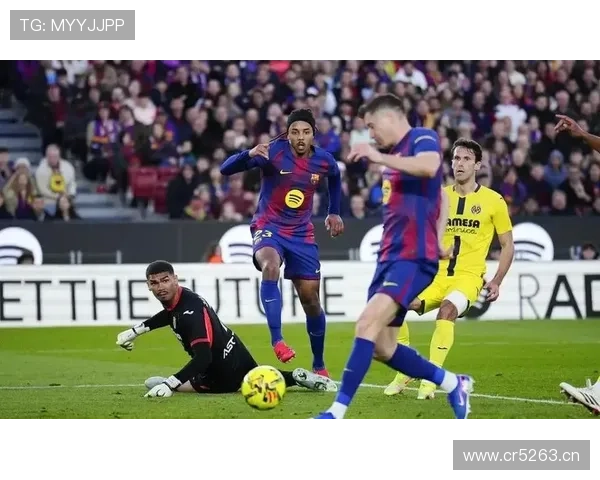 巴萨进攻流畅但终结效率骤降，锋线表现波动对争冠形势产生影响