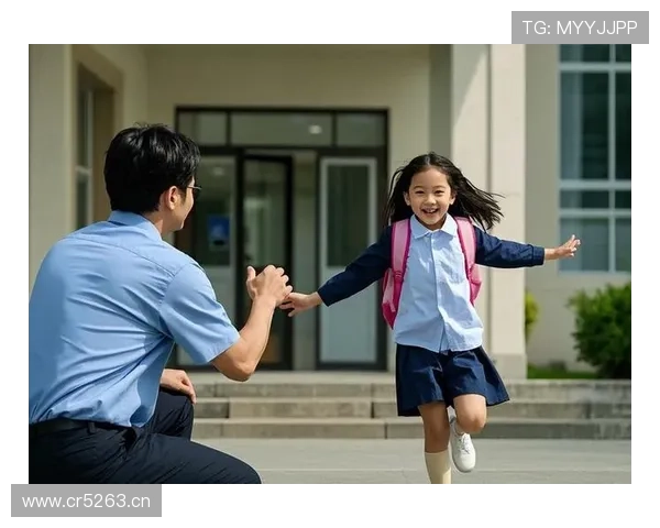 冯彦哲训练完直接拎着爱马仕去接娃？